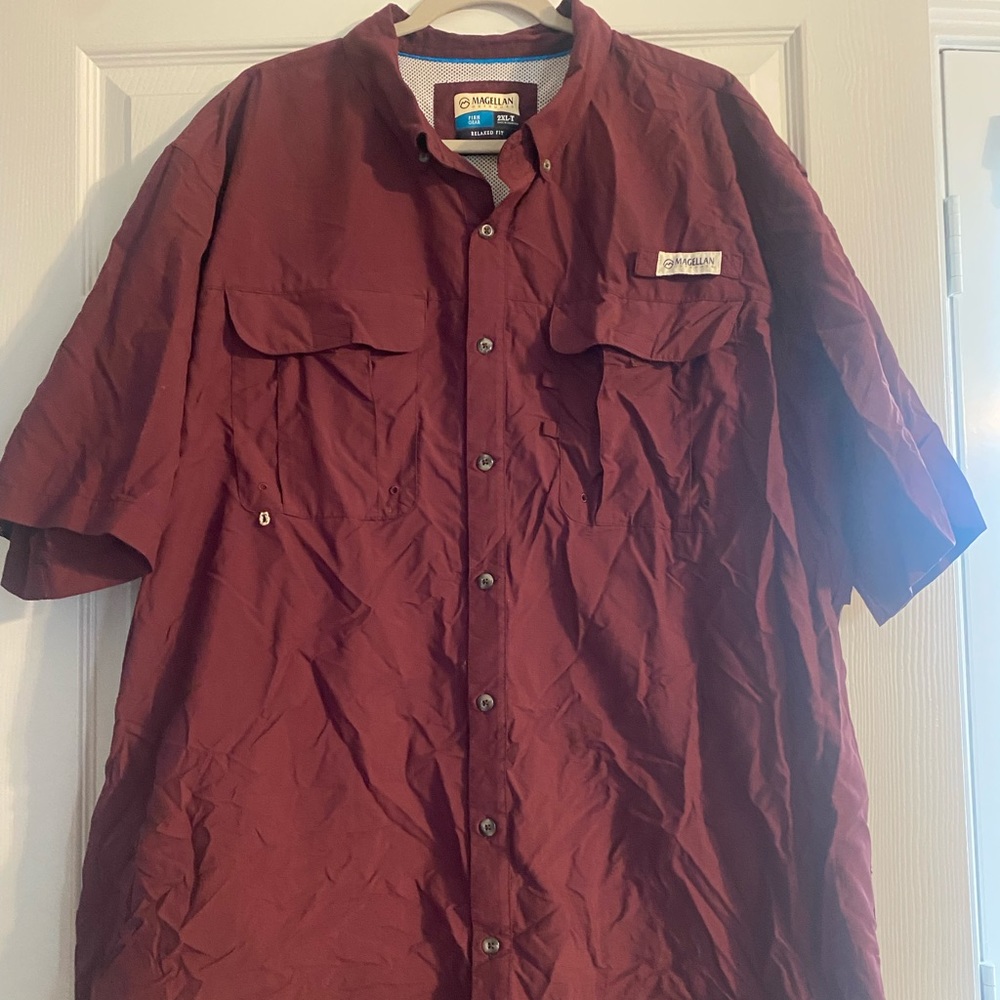 2xl Magellan fishing shirt. Maroon color. Great shape.